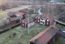 Region Dalarna w Szwecji: czerwone domki, jeziora i miasteczka jak z pocztówki Region Dalarna w Szwecji: czerwone domki, jeziora i miasteczka jak z pocztówki