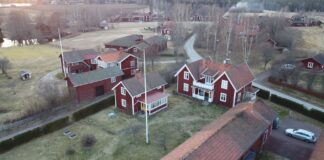 Region Dalarna w Szwecji: czerwone domki, jeziora i miasteczka jak z pocztówki